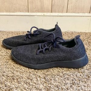 AllBirds Men’s Wool Runner Mizzles in Navy